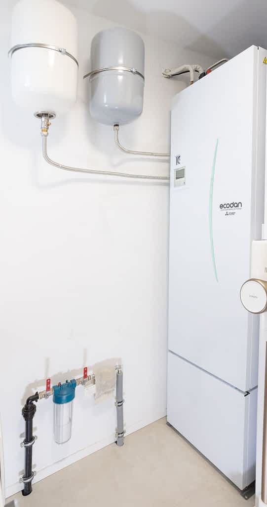 Záber na miestnosť s čerpadlom.